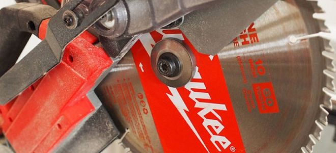 Milwaukee Tool выпускает садовое оборудование и торцовочную пилу с аккумуляторным питанием